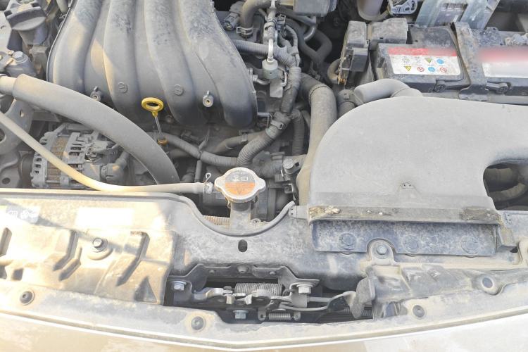 Used Renault Koleos 2014 Revised Version 2.0L Two-Wheel Drive Standard Edition Engine Bay