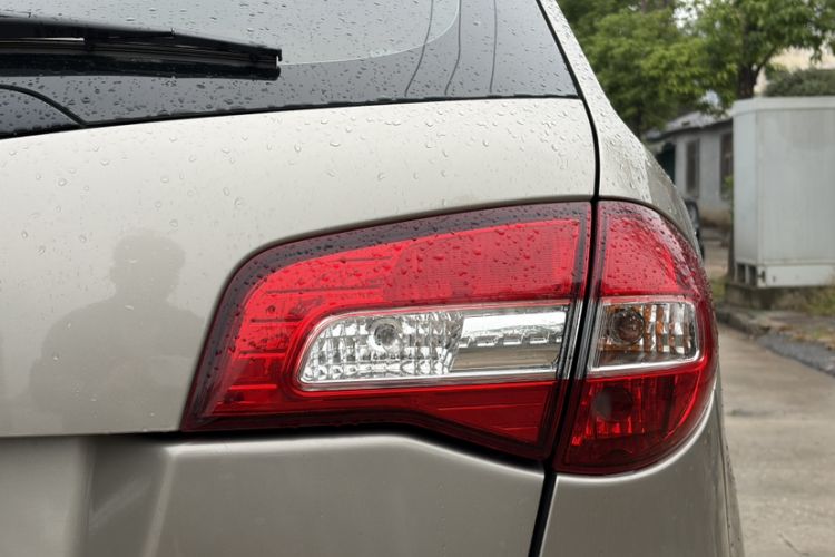 Used Renault Koleos 2014 Revised Version 2.0L Two-Wheel Drive Standard Edition Exterior 2