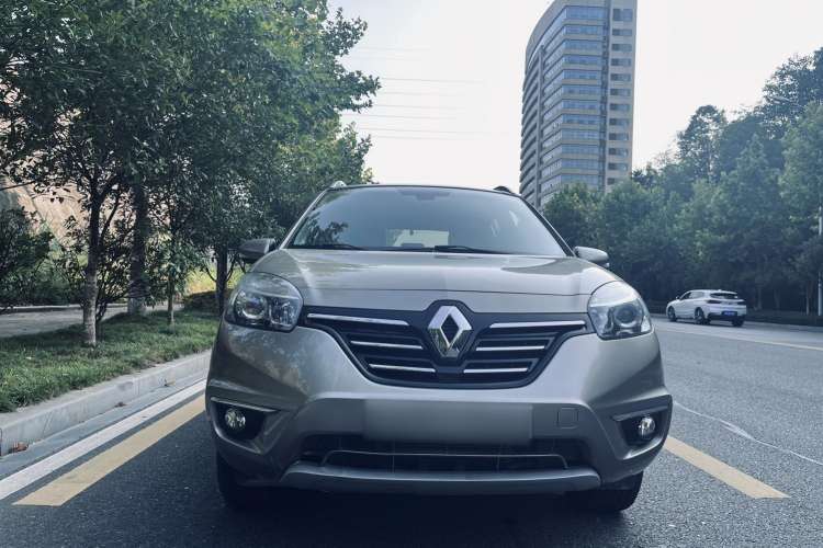Used Renault Koleos 2014 2.5L Two-Wheel Drive Comfort Edition Front