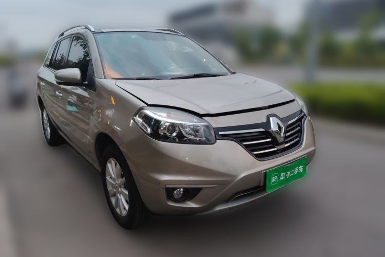 Used Renault Koleos 2014 Revised Version 2.0L Two-Wheel Drive Fashion Edition Front Right 45 Deg