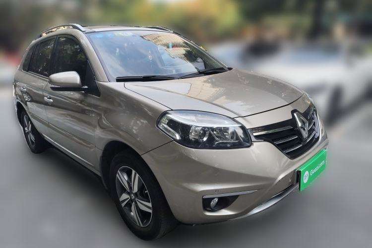 Used Renault Koleos 2014 2.5L Two-Wheel Drive Comfort Edition Front Right 45 Deg