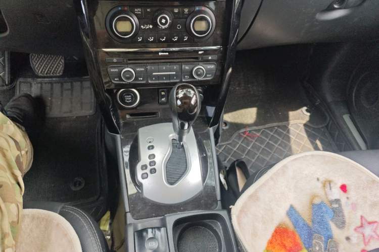 Used Renault Koleos 2014 2.5L Two-Wheel Drive Comfort Edition Gear Lever