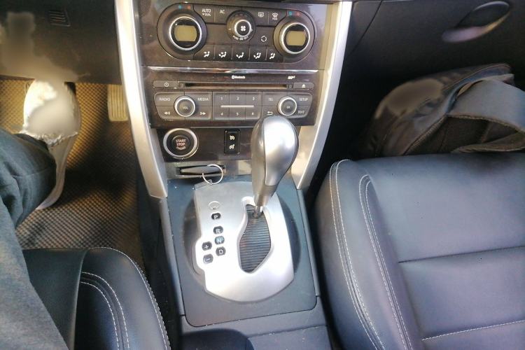 Used Renault Koleos 2014 Revised Version 2.0L Two-Wheel Drive Fashion Edition Gear Lever