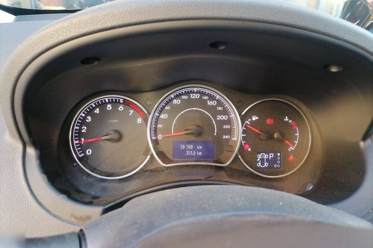 Used Renault Koleos 2014 Revised Version 2.0L Two-Wheel Drive Fashion Edition Instrument Cluster