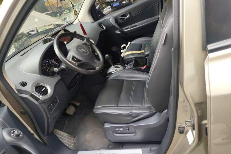 Used Renault Koleos 2014 2.5L Two-Wheel Drive Comfort Edition Left Front Seat