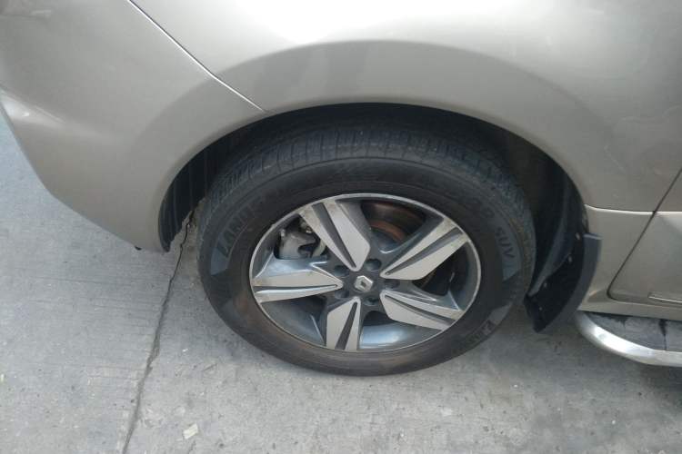 Used Renault Koleos 2014 2.5L Two-Wheel Drive Comfort Edition Left Front Wheel Hub