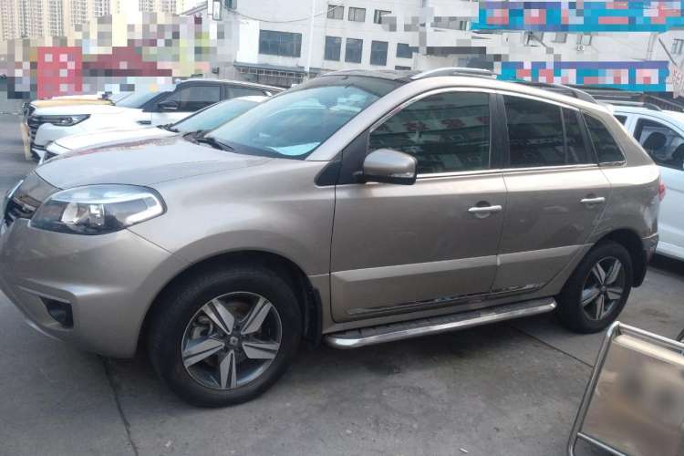 Used Renault Koleos 2014 2.5L Two-Wheel Drive Comfort Edition Left Side