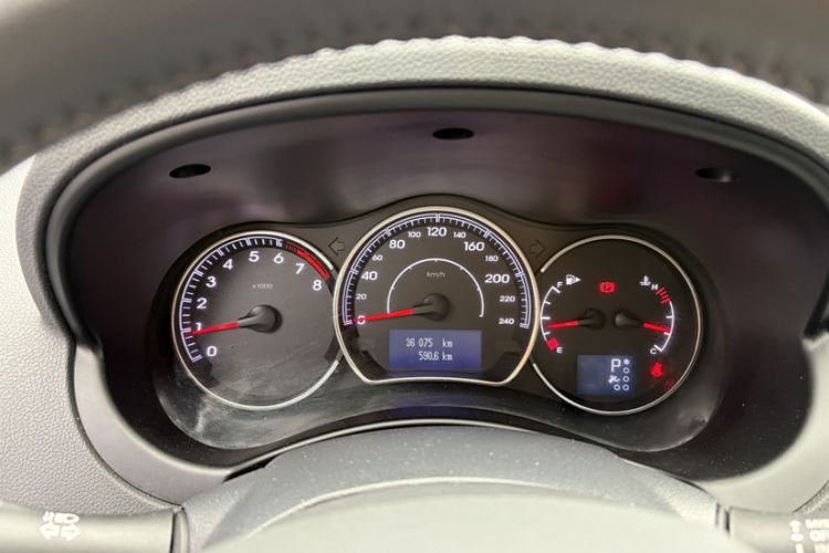 Used Renault Koleos 2014 Revised Version 2.0L Two-Wheel Drive Standard Edition Odometer Close Up