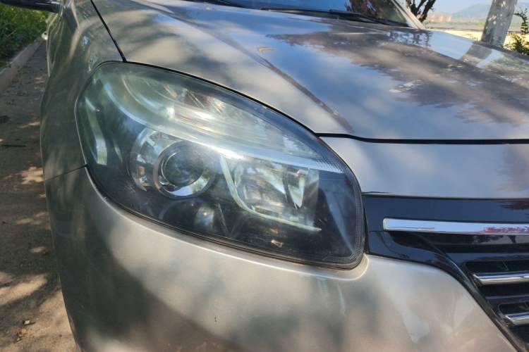 Used Renault Koleos 2014 2.0L Two-Wheel Drive Fashion Edition Right Front Headlight