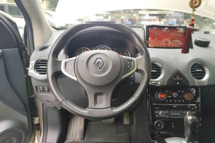 Used Renault Koleos 2014 2.5L Two-Wheel Drive Comfort Edition Steering Wheel