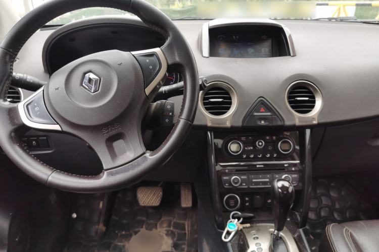 Used Renault Koleos 2014 2.5L Four-Wheel Drive Luxury Edition Center Console