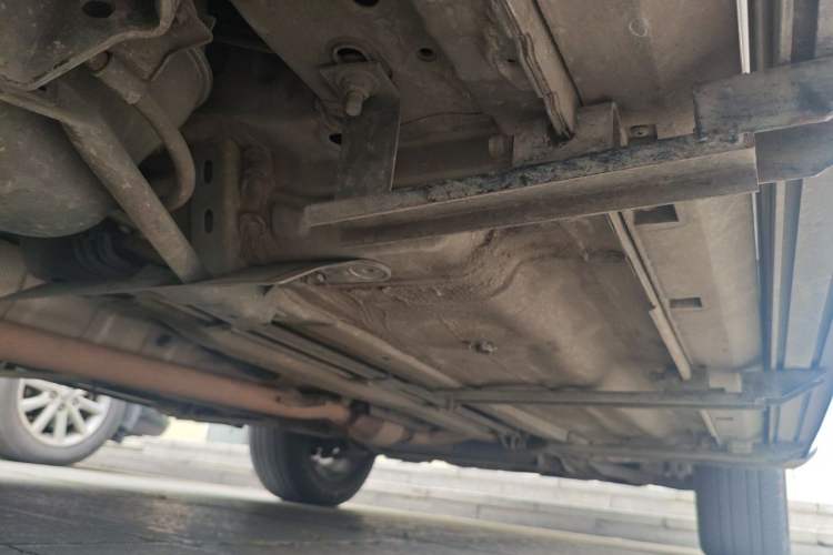 Used Renault Koleos 2014 Revised Version 2.5L Two-Wheel Drive Comfort Edition Chassis Rear Right