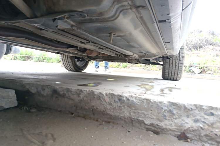 Used Renault Koleos 2014 2.5L 4x4 Comfort Edition Chassis Rear Right
