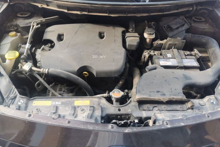 Used Renault Koleos  Engine Bay