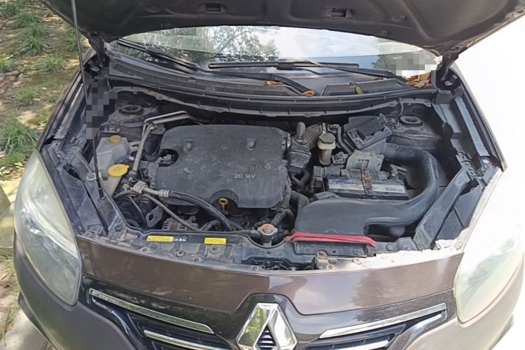 Used Renault Koleos 2014 2.0L Two-Wheel Drive Fashion Edition Engine Bay