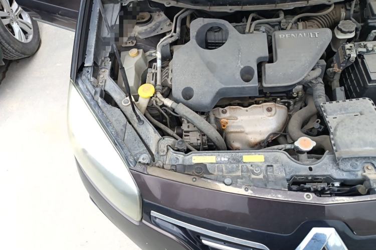Used Renault Koleos 2014 2.5L 4x4 Comfort Edition Engine Bay Right