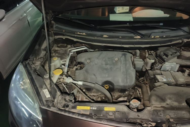 Used Renault Koleos 2014 Revised Version 2.0L Two-Wheel Drive Fashion Edition Engine Bay Right