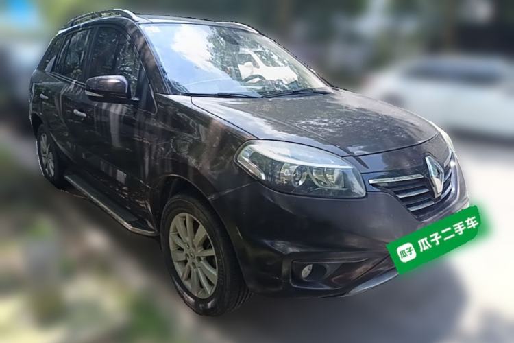 Used Renault Koleos 2014 2.0L Two-Wheel Drive Fashion Edition Front Right 45 Deg