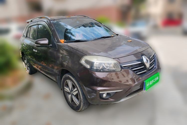 Used Renault Koleos 2014 2.5L Two-Wheel Drive Comfort Edition Front Right 45 Deg