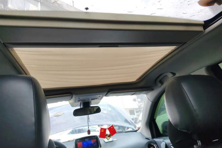 Used Renault Koleos 2014 2.5L Two-Wheel Drive Comfort Edition Headliner