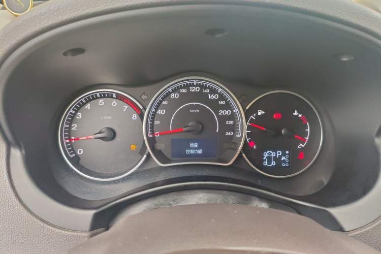 Used Renault Koleos 2014 Revised Version 2.5L Two-Wheel Drive Comfort Edition Instrument Cluster