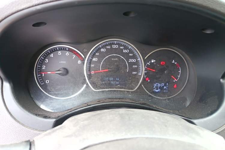Used Renault Koleos 2014 2.5L 4x4 Comfort Edition Instrument Cluster