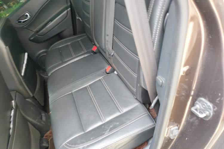 Used Renault Koleos 2014 2.5L Two-Wheel Drive Comfort Edition Left Rear Seat