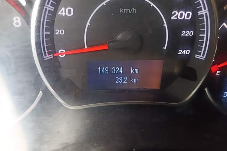 Used Renault Koleos 2014 2.0L Two-Wheel Drive Fashion Edition Odometer Close Up