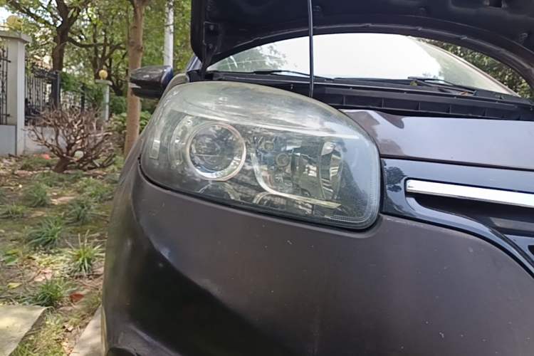 Used Renault Koleos 2014 2.0L Two-Wheel Drive Fashion Edition Right Front Headlight