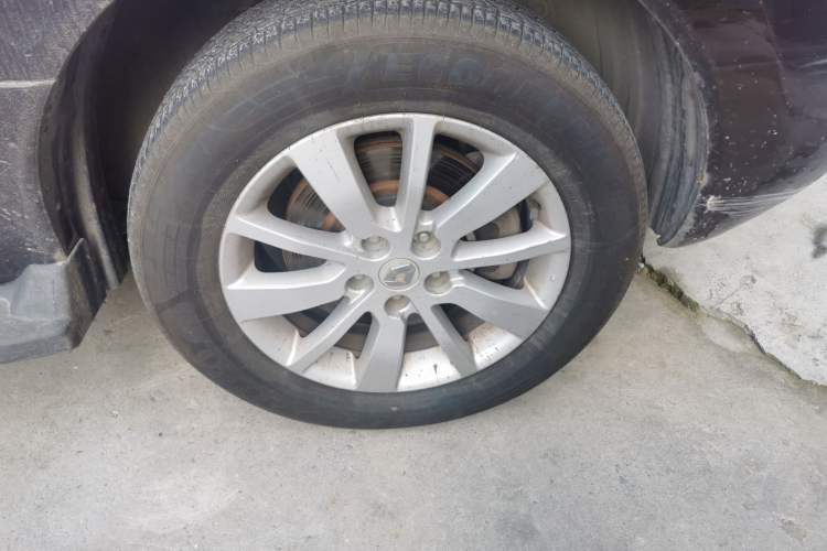 Used Renault Koleos  Right Front Wheel Hub