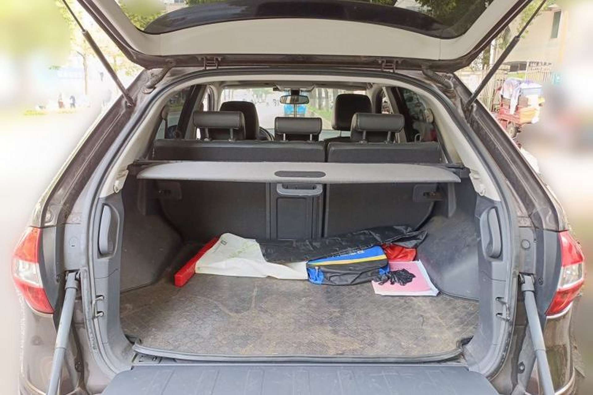 Used Renault Koleos 2014 2.0L Two-Wheel Drive Comfort Edition Trunk