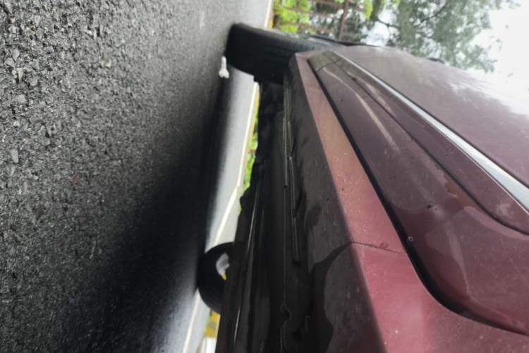 Used Renault Koleos 2014 2.5L Two-Wheel-Drive Sportway Edition Chassis Front Right