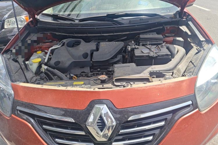 Used Renault Koleos 2014 Revised Version 2.5L Two-Wheel Drive Comfort Edition Engine Bay