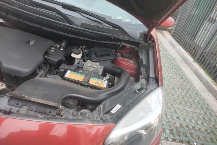 Used Renault Koleos 2014 2.0L Two-Wheel Drive Fashion Edition Engine Bay Left