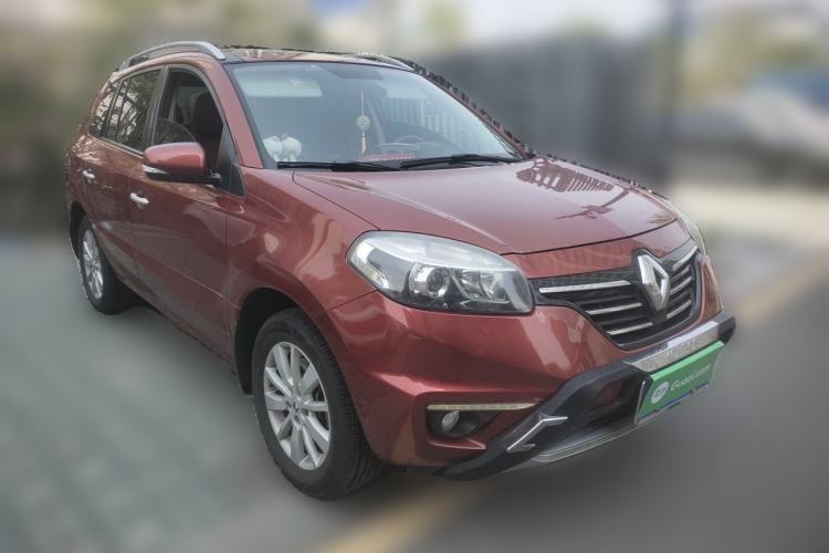 Used Renault Koleos 2014 2.0L Two-Wheel Drive Fashion Edition Front Right 45 Deg