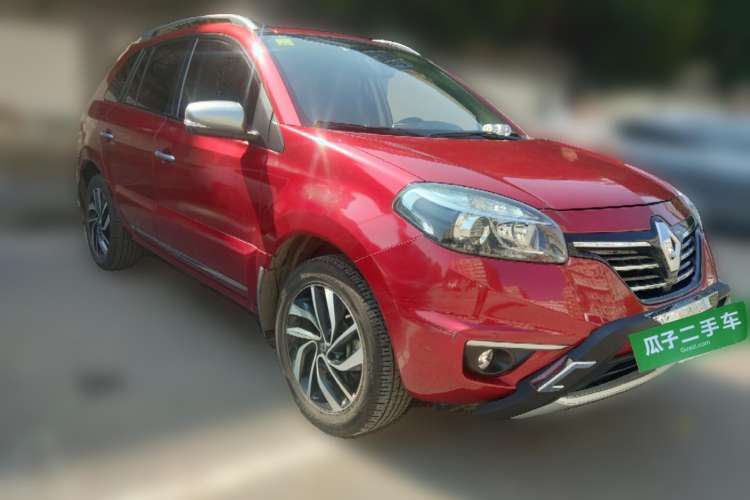 Used Renault Koleos 2014 2.5L 4x4 Sportway Edition Front Right 45 Deg