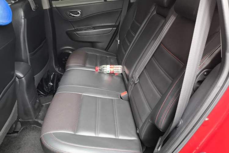 Used Renault Koleos 2014 2.5L Two-Wheel-Drive Sportway Edition Left Rear Seat