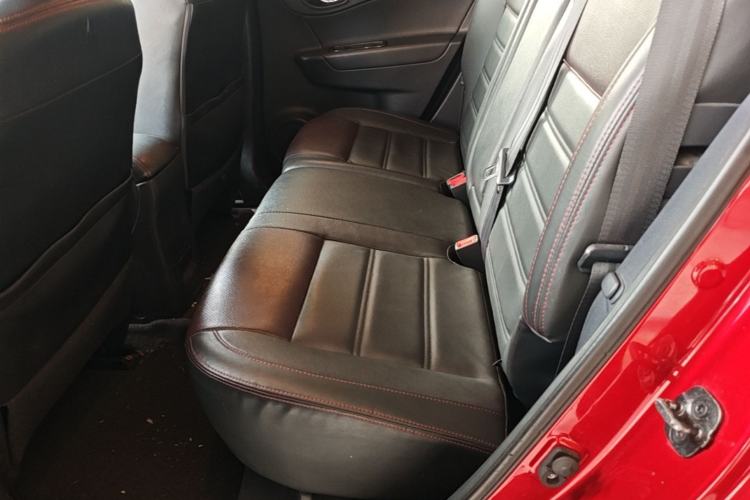 Used Renault Koleos 2014 Revised Version 2.5L Two-Wheel Drive Comfort Edition Left Rear Seat