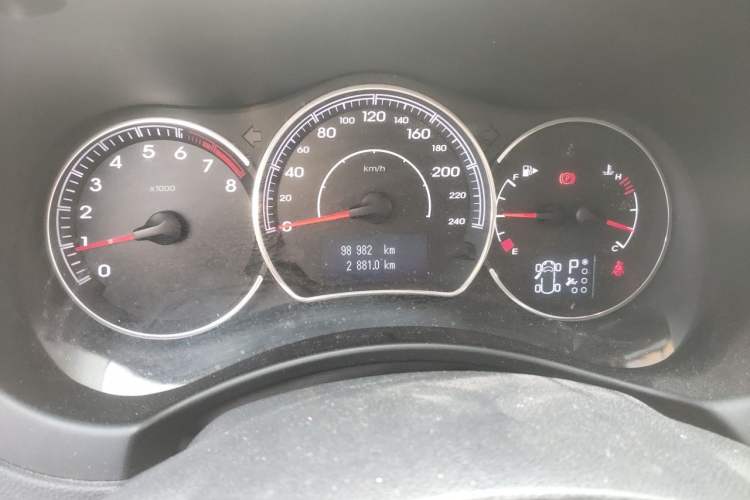 Used Renault Koleos 2014 2.0L Two-Wheel Drive Fashion Edition Odometer Close Up
