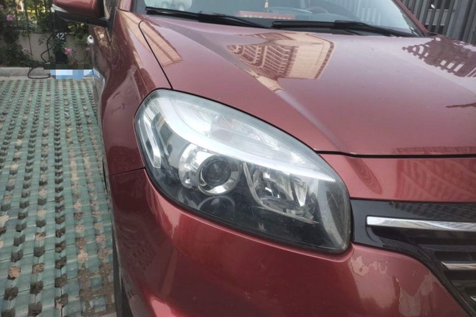 Used Renault Koleos 2014 2.0L Two-Wheel Drive Fashion Edition Right Front Headlight