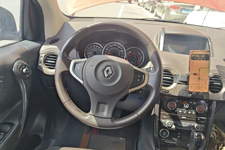 Used Renault Koleos 2014 Revised Version 2.5L Two-Wheel Drive Comfort Edition Steering Wheel