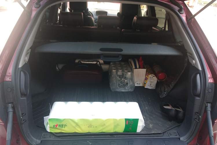 Used Renault Koleos 2014 2.5L 4x4 Sportway Edition Trunk