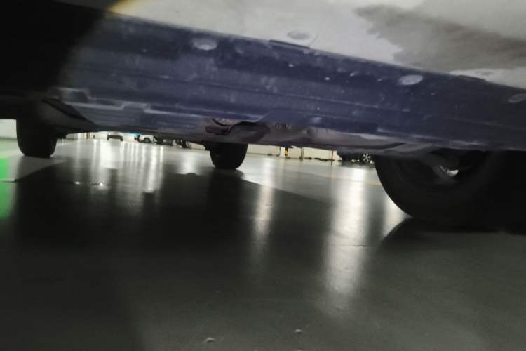 Used Renault Koleos 2014 2.5L 4x4 Comfort Edition Chassis Front