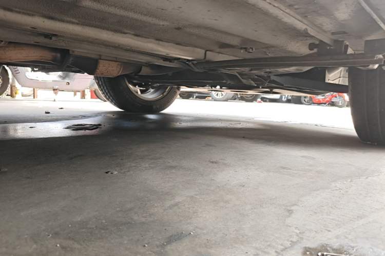 Used Renault Koleos 2014 2.5L 4x4 Sportway Edition Chassis Front Right