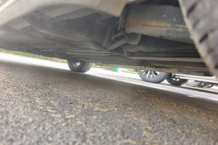 Used Renault Koleos 2014 2.5L 4x4 Comfort Edition Chassis Rear Left