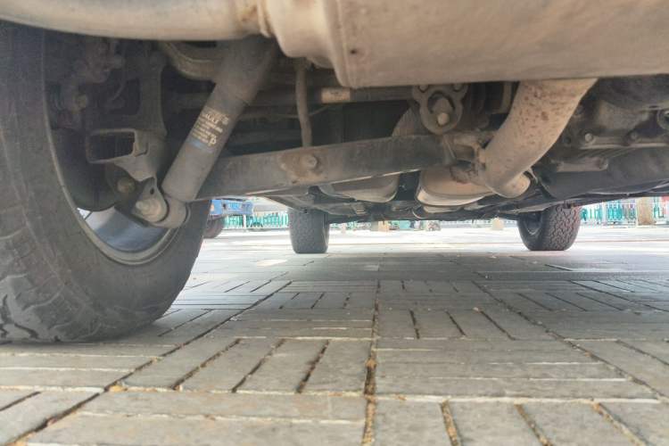 Used Renault Koleos 2014 2.5L 4x4 Comfort Edition Chassis Rear Left