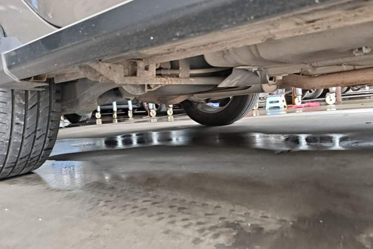 Used Renault Koleos 2014 2.5L 4x4 Sportway Edition Chassis Rear Right