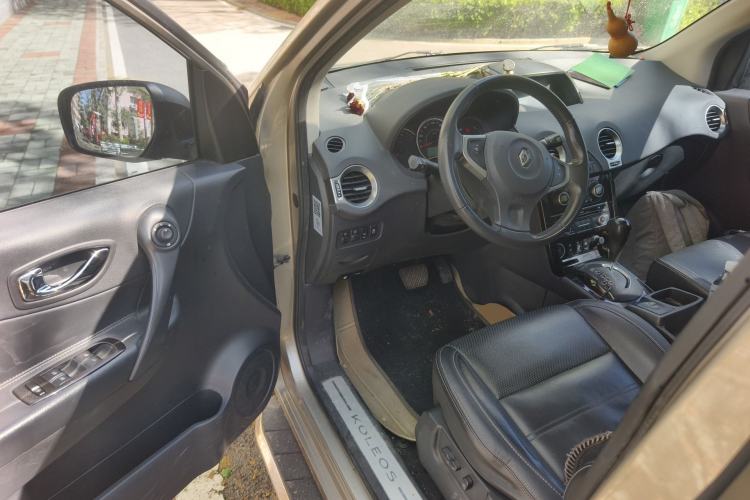 Used Renault Koleos 2014 2.5L 4x4 Comfort Edition Driver Seat