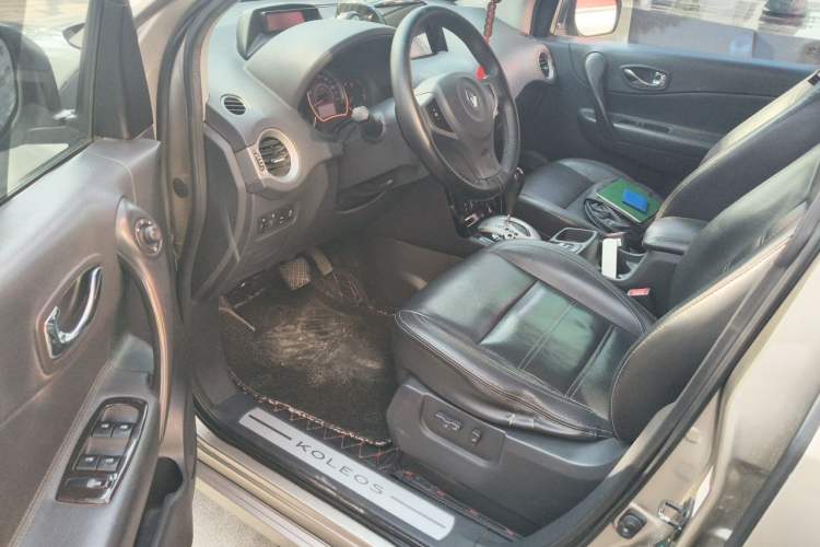 Used Renault Koleos 2014 2.5L 4x4 Comfort Edition Driver Seat