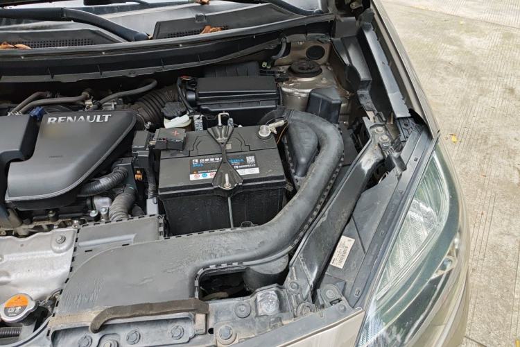 Used Renault Koleos 2014 2.5L 4x4 Comfort Edition Engine Bay Left